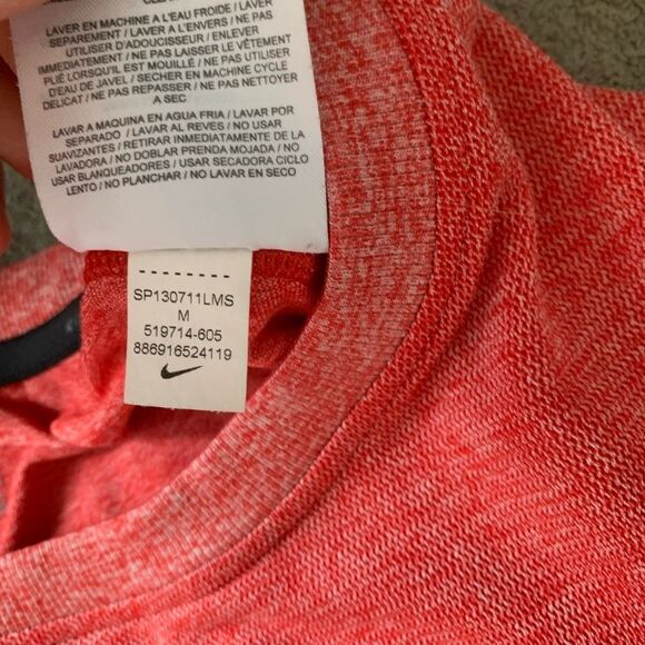 Nike Running Men's Red Athletic Shirt - Picture 7 of 9